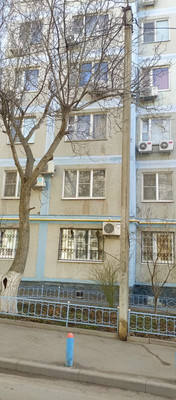 Продам трехкомнатную (3-комн.) квартиру, Таганрогская ул, 124/2, Ростов-на-Дону г
