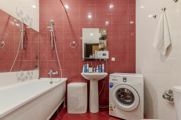 Продам двухкомнатную (2-комн.) квартиру, Габдуллы Кариева ул, 10, Казань г