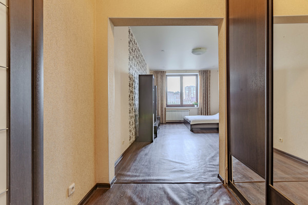 Продам двухкомнатную (2-комн.) квартиру, Габдуллы Кариева ул, 10, Казань г
