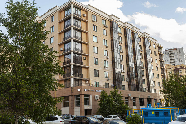 Продам двухкомнатную (2-комн.) квартиру, Габдуллы Кариева ул, 10, Казань г