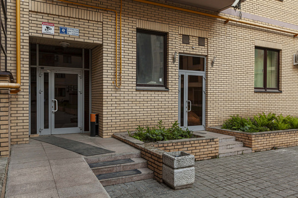 Продам двухкомнатную (2-комн.) квартиру, Габдуллы Кариева ул, 10, Казань г