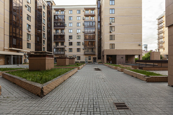 Продам двухкомнатную (2-комн.) квартиру, Габдуллы Кариева ул, 10, Казань г