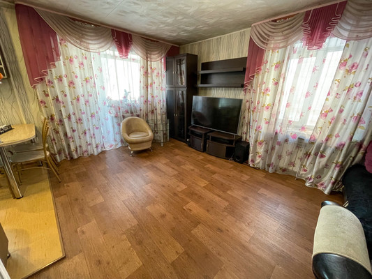 Продам однокомнатную (1-комн.) квартиру, 2-й Микрорайон ул, 26, Эльбан рп