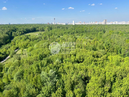 Продам трехкомнатную (3-комн.) квартиру, Варшавское ш, 168к7, Москва г