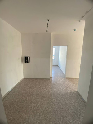 Продам двухкомнатную (2-комн.) квартиру, Лесопарковая ул, 43к1, Красноярск г