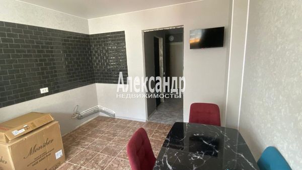 Продам двухкомнатную (2-комн.) квартиру, Екатерининская ул, 12, Мурино п