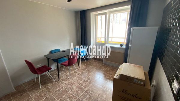 Продам двухкомнатную (2-комн.) квартиру, Екатерининская ул, 12, Мурино п