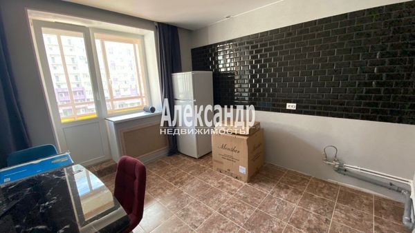 Продам двухкомнатную (2-комн.) квартиру, Екатерининская ул, 12, Мурино п