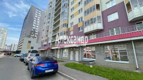 Продам двухкомнатную (2-комн.) квартиру, Екатерининская ул, 12, Мурино п