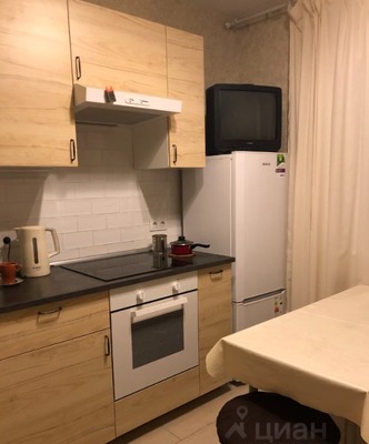 Продам двухкомнатную (2-комн.) квартиру, Сумской проезд, 2к3, Москва г