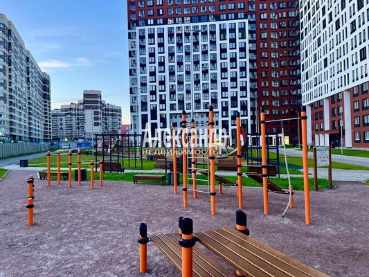 Продам однокомнатную (1-комн.) квартиру, Шоссе в Лаврики ул, 53к2, Мурино п