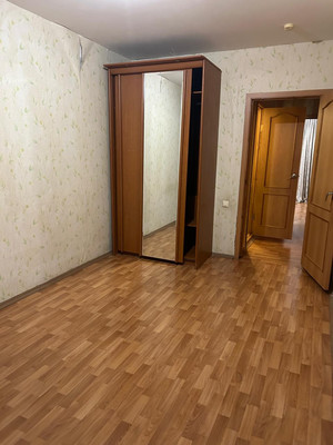 Продам трехкомнатную (3-комн.) квартиру, Таганрогская ул, 143/6, Ростов-на-Дону г