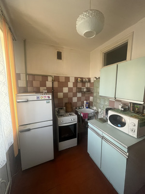 Продам двухкомнатную (2-комн.) квартиру, Победы пр-кт, 81, Каменск-Уральский г