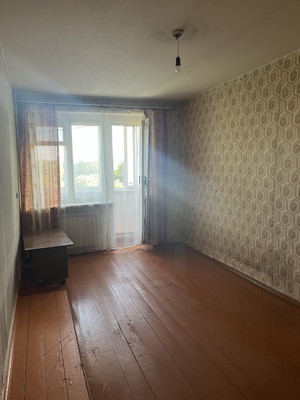 Продам двухкомнатную (2-комн.) квартиру, Победы пр-кт, 81, Каменск-Уральский г
