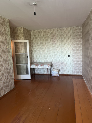 Продам двухкомнатную (2-комн.) квартиру, Победы пр-кт, 81, Каменск-Уральский г