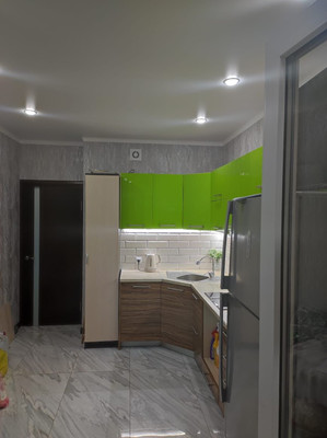 Продам трехкомнатную (3-комн.) квартиру, им. Героя Георгия Бочарникова ул, 8к2, Краснодар г