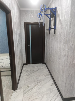 Продам трехкомнатную (3-комн.) квартиру, им. Героя Георгия Бочарникова ул, 8к2, Краснодар г