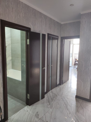 Продам трехкомнатную (3-комн.) квартиру, им. Героя Георгия Бочарникова ул, 8к2, Краснодар г