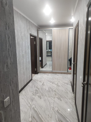 Продам трехкомнатную (3-комн.) квартиру, им. Героя Георгия Бочарникова ул, 8к2, Краснодар г