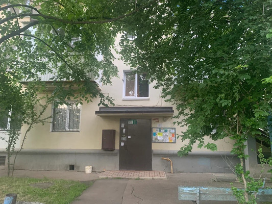 Продам трехкомнатную (3-комн.) квартиру, им. Стасова ул, 130, Краснодар г