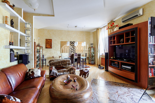 Продам трехкомнатную (3-комн.) квартиру, Садовая-Кудринская ул, 28-30, Москва г