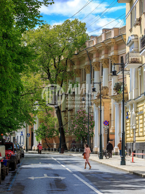 Продам трехкомнатную (3-комн.) квартиру, Садовая-Кудринская ул, 28-30, Москва г