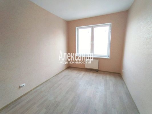 Продам трехкомнатную (3-комн.) квартиру, Шоссе в Лаврики ул, 78к2, Мурино п