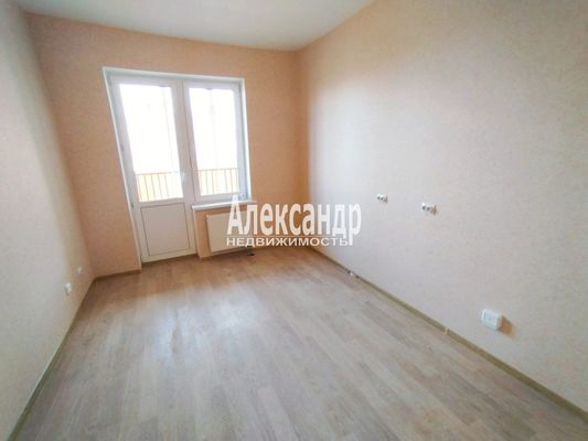 Продам трехкомнатную (3-комн.) квартиру, Шоссе в Лаврики ул, 78к2, Мурино п