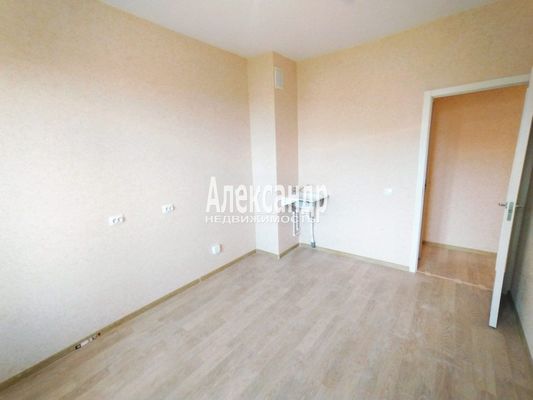Продам трехкомнатную (3-комн.) квартиру, Шоссе в Лаврики ул, 78к2, Мурино п