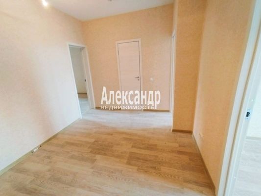 Продам трехкомнатную (3-комн.) квартиру, Шоссе в Лаврики ул, 78к2, Мурино п