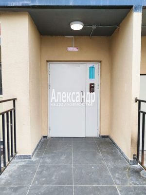 Продам трехкомнатную (3-комн.) квартиру, Шоссе в Лаврики ул, 78к2, Мурино п