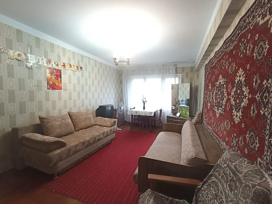 Продам трехкомнатную (3-комн.) квартиру, Депутатская ул, 4, Майкоп г