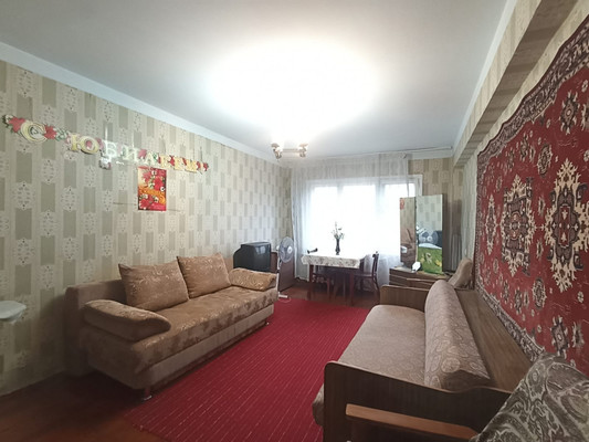 Продам трехкомнатную (3-комн.) квартиру, Депутатская ул, 4, Майкоп г