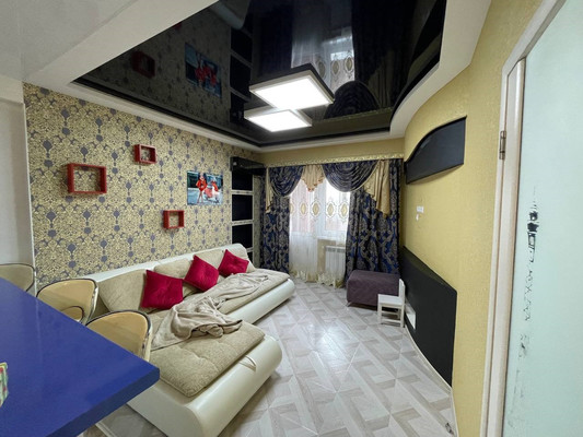Продам двухкомнатную (2-комн.) квартиру, Пискунова ул, 142/3, Иркутск г