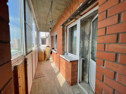 Продам двухкомнатную (2-комн.) квартиру, Пискунова ул, 142/3, Иркутск г