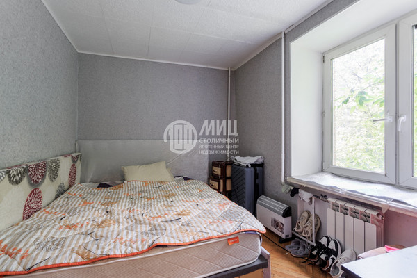 Продам однокомнатную (1-комн.) квартиру, Маршала Бирюзова ул, 11, Москва г