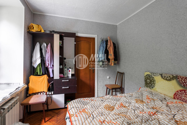 Продам однокомнатную (1-комн.) квартиру, Маршала Бирюзова ул, 11, Москва г