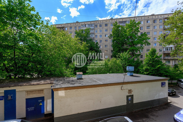 Продам однокомнатную (1-комн.) квартиру, Маршала Бирюзова ул, 11, Москва г