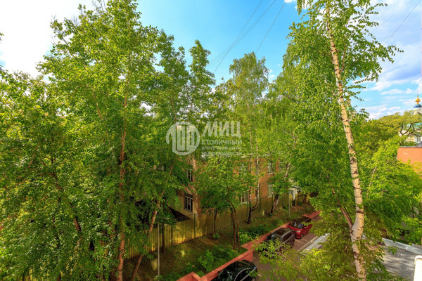 Продам двухкомнатную (2-комн.) квартиру, Тихвинская ул, 9а, Москва г