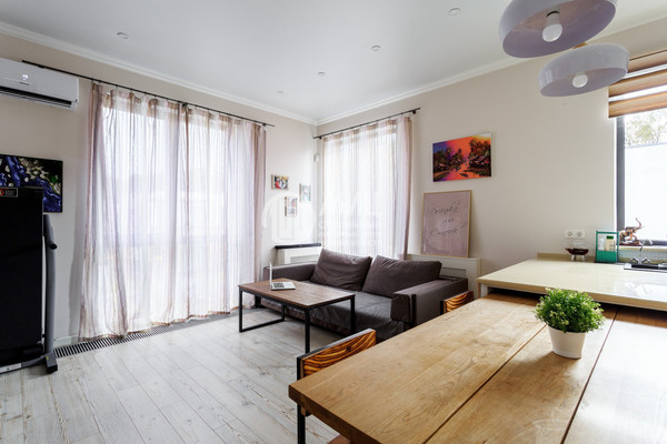 Продам трехкомнатную (3-комн.) квартиру, 7-ой квартал (Южные горки мкр) ул, 13, Мещерино п