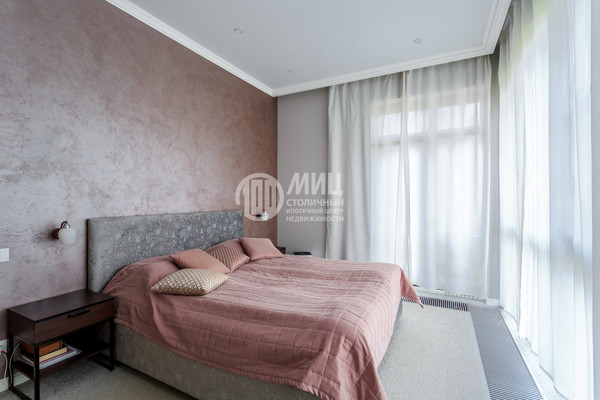 Продам трехкомнатную (3-комн.) квартиру, 7-ой квартал (Южные горки мкр) ул, 13, Мещерино п