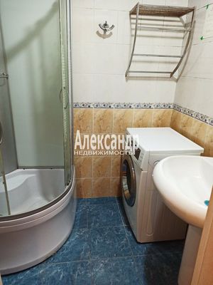 Продам многокомнатную квартиру, Некрасова ул, 37/20, Санкт-Петербург г