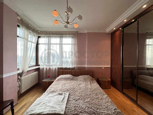 Продам многокомнатную квартиру, Астрадамский проезд, 4Ак2, Москва г