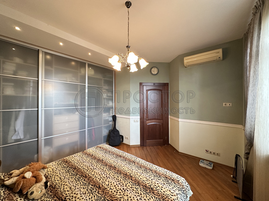 Продам многокомнатную квартиру, Астрадамский проезд, 4Ак2, Москва г