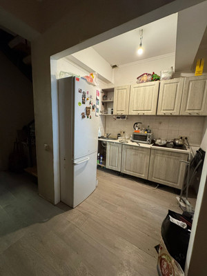 Продам трехкомнатную (3-комн.) квартиру, Радужная ул, 6к1, Видное г