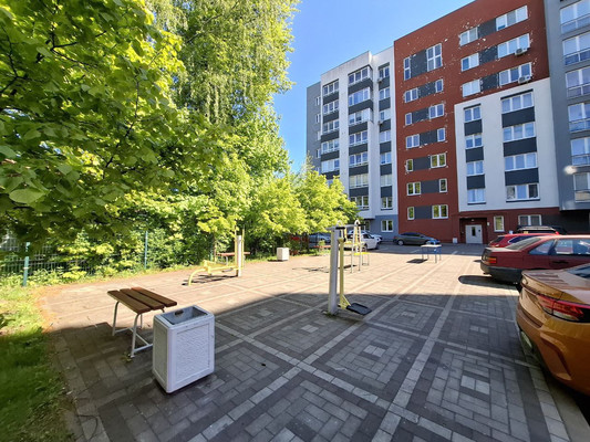 Продам двухкомнатную (2-комн.) квартиру, Лукашова пер, 2, Калининград г