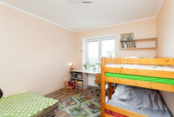 Продам двухкомнатную (2-комн.) квартиру, Лукашова пер, 2, Калининград г