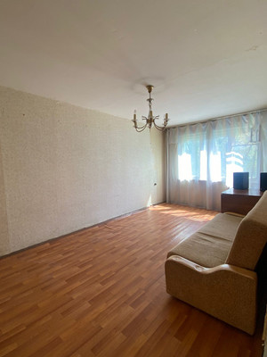 Продам трехкомнатную (3-комн.) квартиру, Антона Петрова ул, 230, Барнаул г