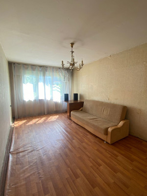 Продам трехкомнатную (3-комн.) квартиру, Антона Петрова ул, 230, Барнаул г