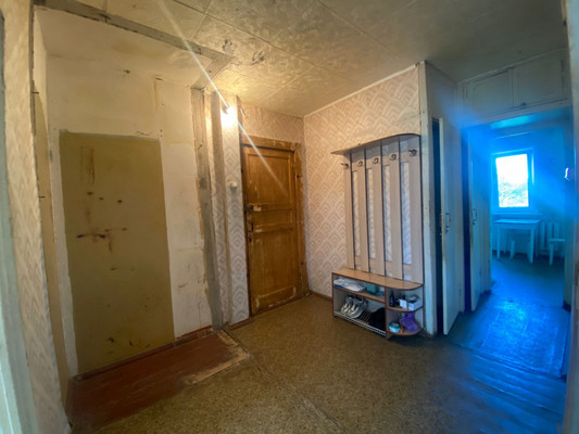 Продам трехкомнатную (3-комн.) квартиру, Антона Петрова ул, 230, Барнаул г